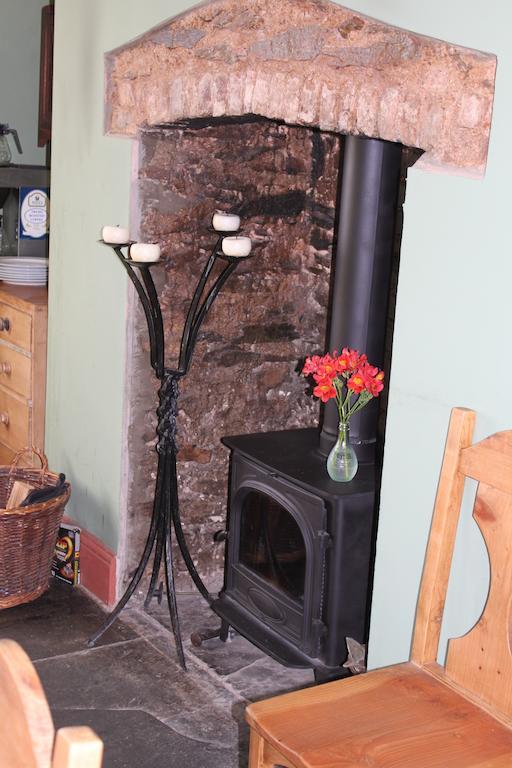 North Walk House Bed & Breakfast Линтън Екстериор снимка