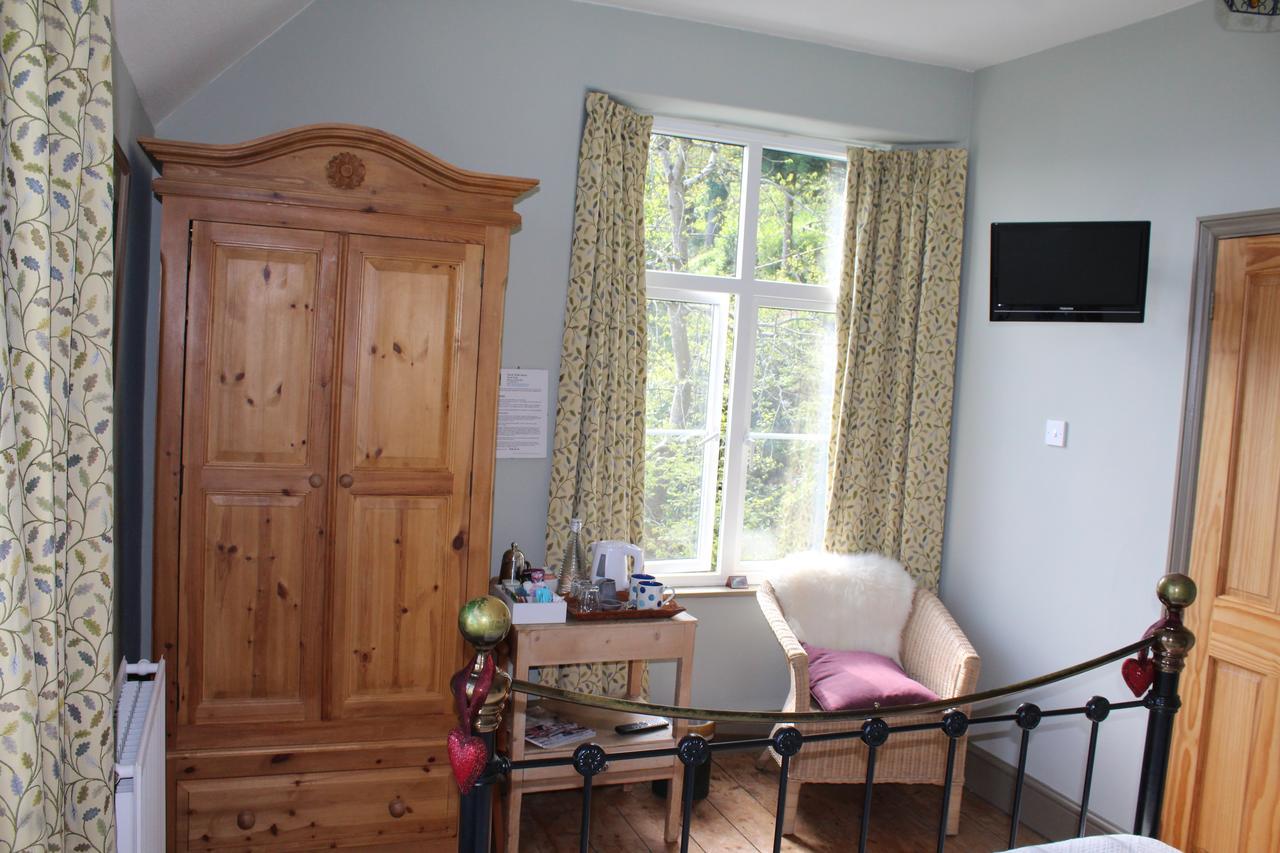 North Walk House Bed & Breakfast Линтън Екстериор снимка
