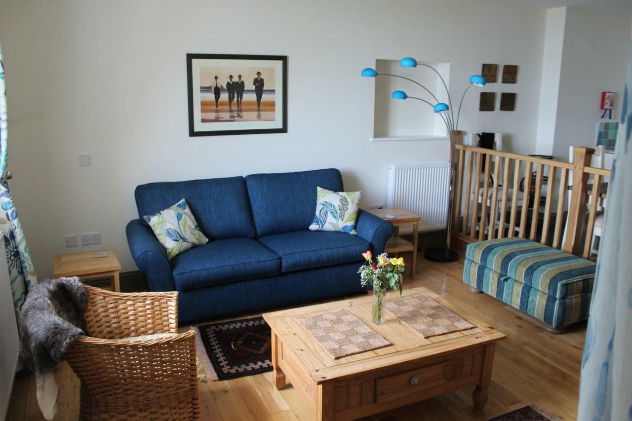North Walk House Bed & Breakfast Линтън Екстериор снимка