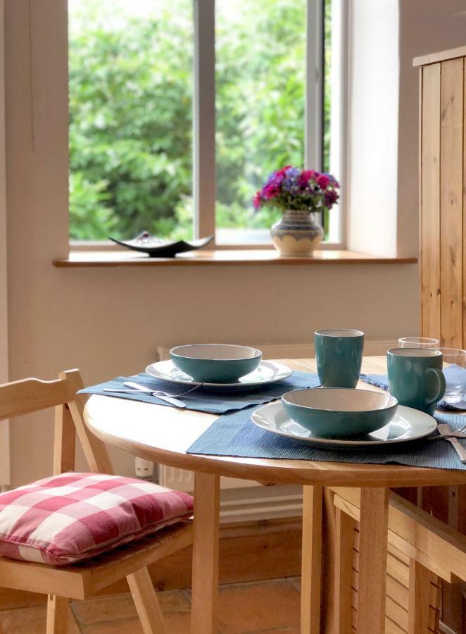 North Walk House Bed & Breakfast Линтън Екстериор снимка