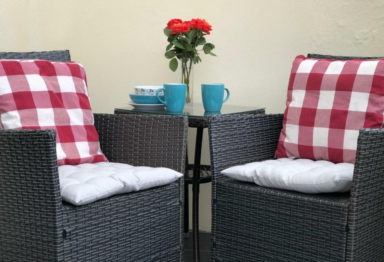 North Walk House Bed & Breakfast Линтън Екстериор снимка
