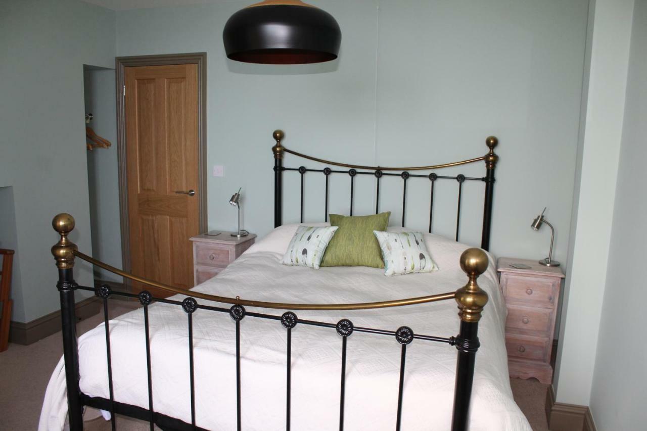 North Walk House Bed & Breakfast Линтън Екстериор снимка